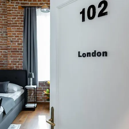 Vintage Industrial Apartment *