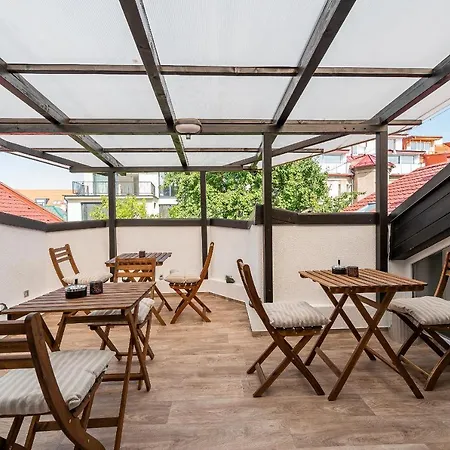 Vintage Industrial Apartment Kosice