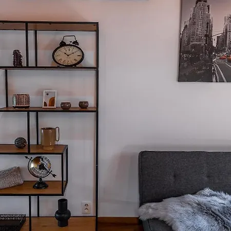 Vintage Industrial Apartment *