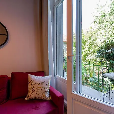 아파트 Vintage Industrial